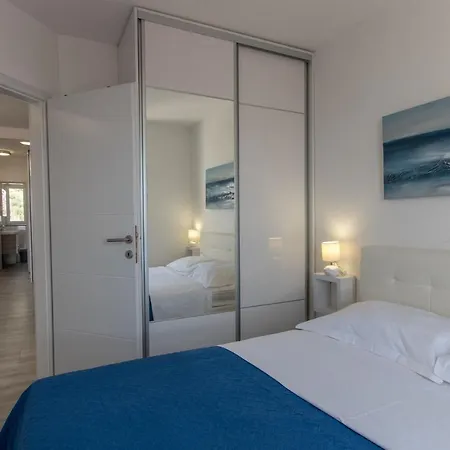 Apartment Ivan - Sea View