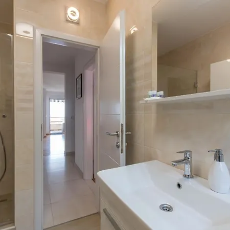 Apartment Ivan - Sea View *