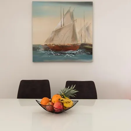 Apartment Ivan - Sea View