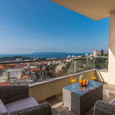 Ivan - Sea View Apartment *
