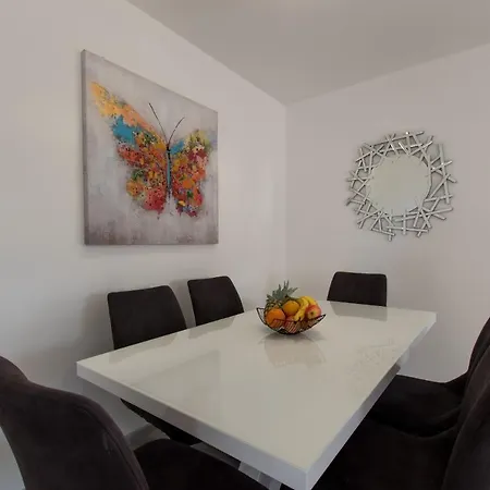 Apartment Ivan - Sea View Makarska